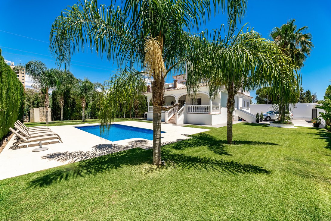 Villa in Nueva Andalucia, Marbella, Spain 1 - 15604285