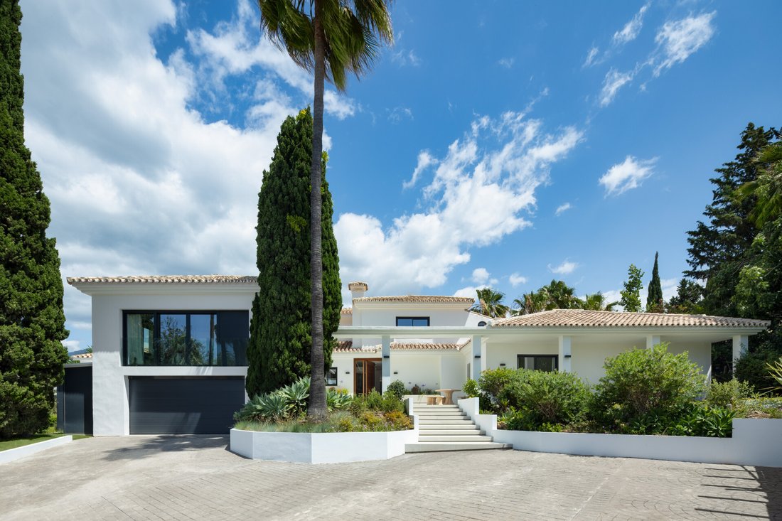 Villa in Nueva Andalucia, Marbella, Spain 3 - 15604358
