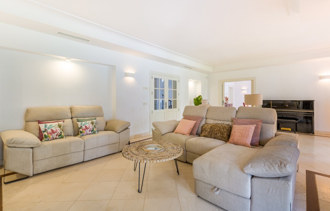 Villa in Cancelada, Estepona, Andalusia 5 - 15604299