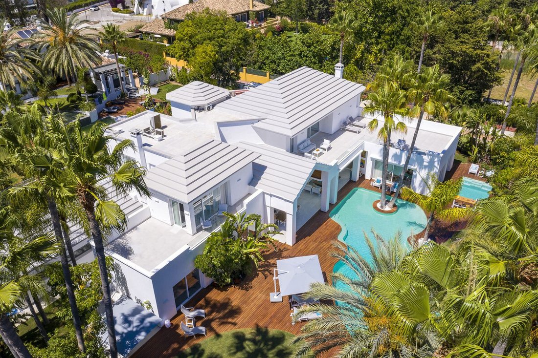 Villa in Guadalmina Baja, San Pedro de Alcantara, Spain 5 - 15605473