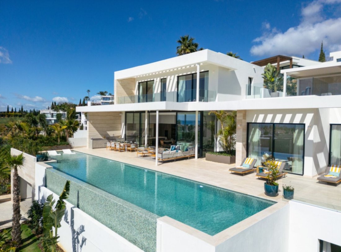 Villa in Benahavis, Andalusia, Spain 2 - 15606062