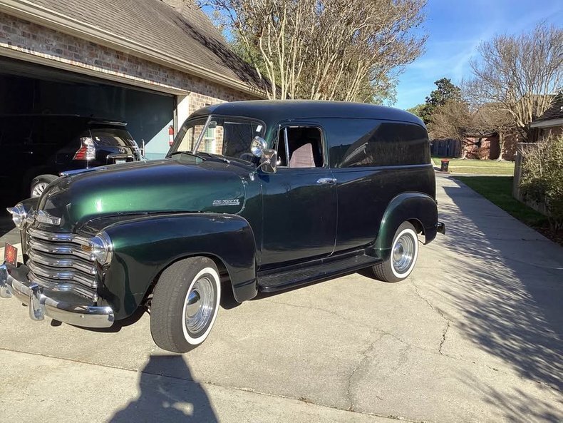 Pickup in Glendale, United States 1 - 15610957