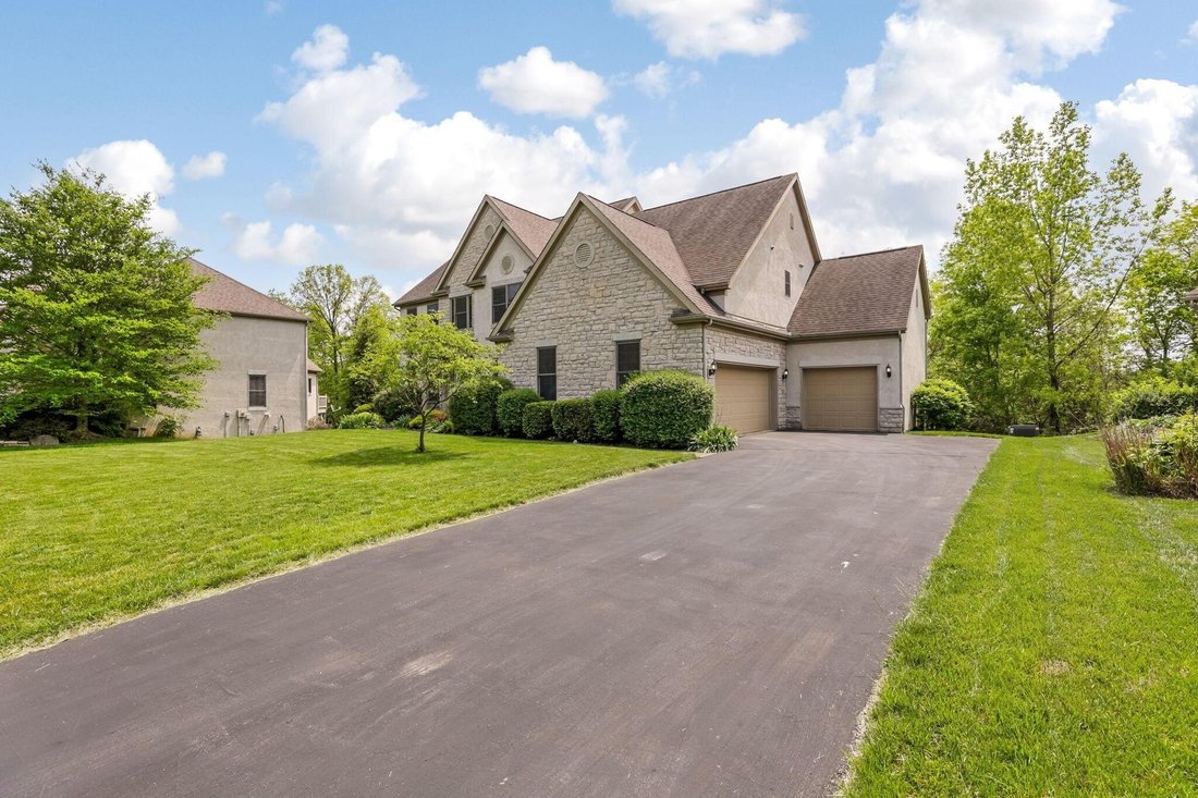 House in Blacklick, Ohio, United States 3 - 15615213