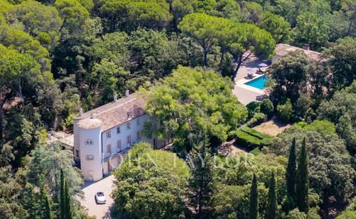 Castello a Lorgues, Provenza-Alpi-Costa Azzurra, Francia 1