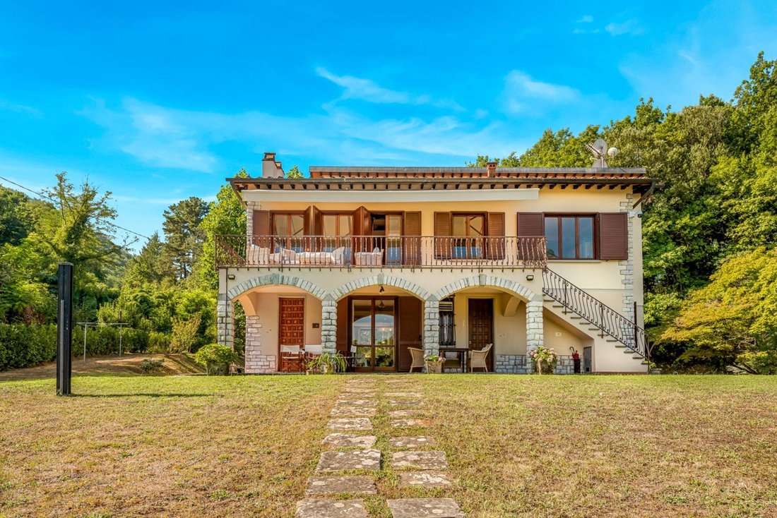 Villa in Sant'Anna - San Donato Area, Lucca, Tuscany 2 - 15609984