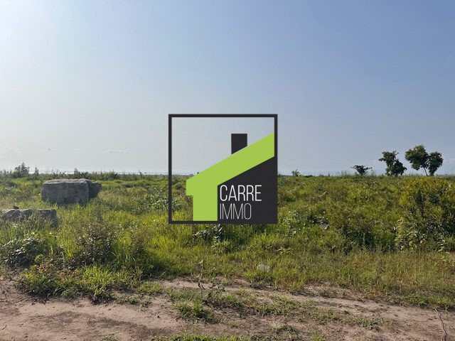 Land in MALUKU, Congo 1 - 15610472