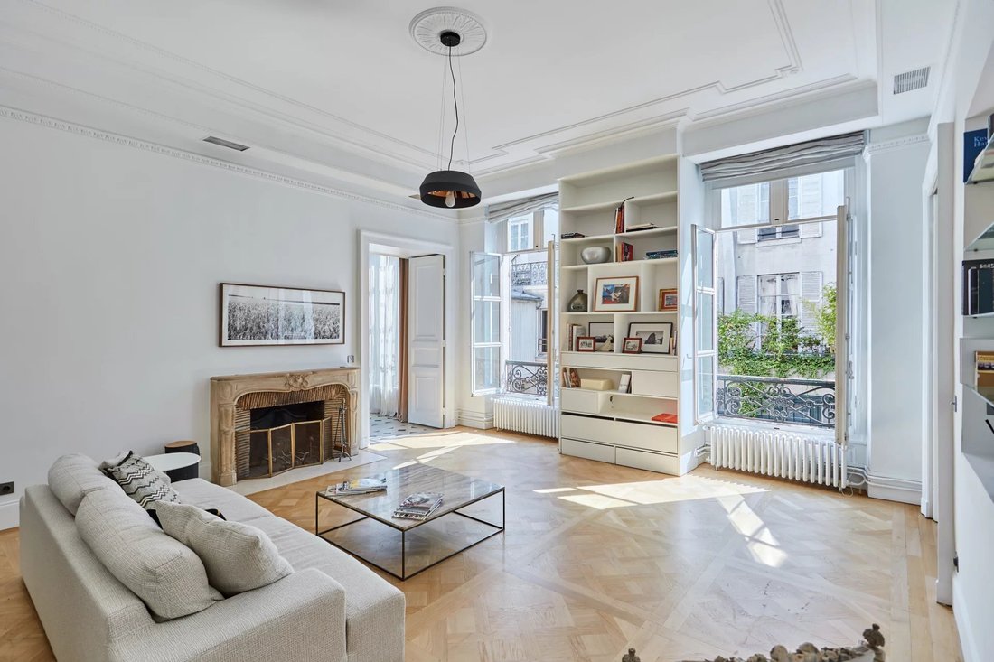 Wohnung in Saint Thomas d'Aquin, Paris 7e Arrondissement, Paris 1 - 13236454