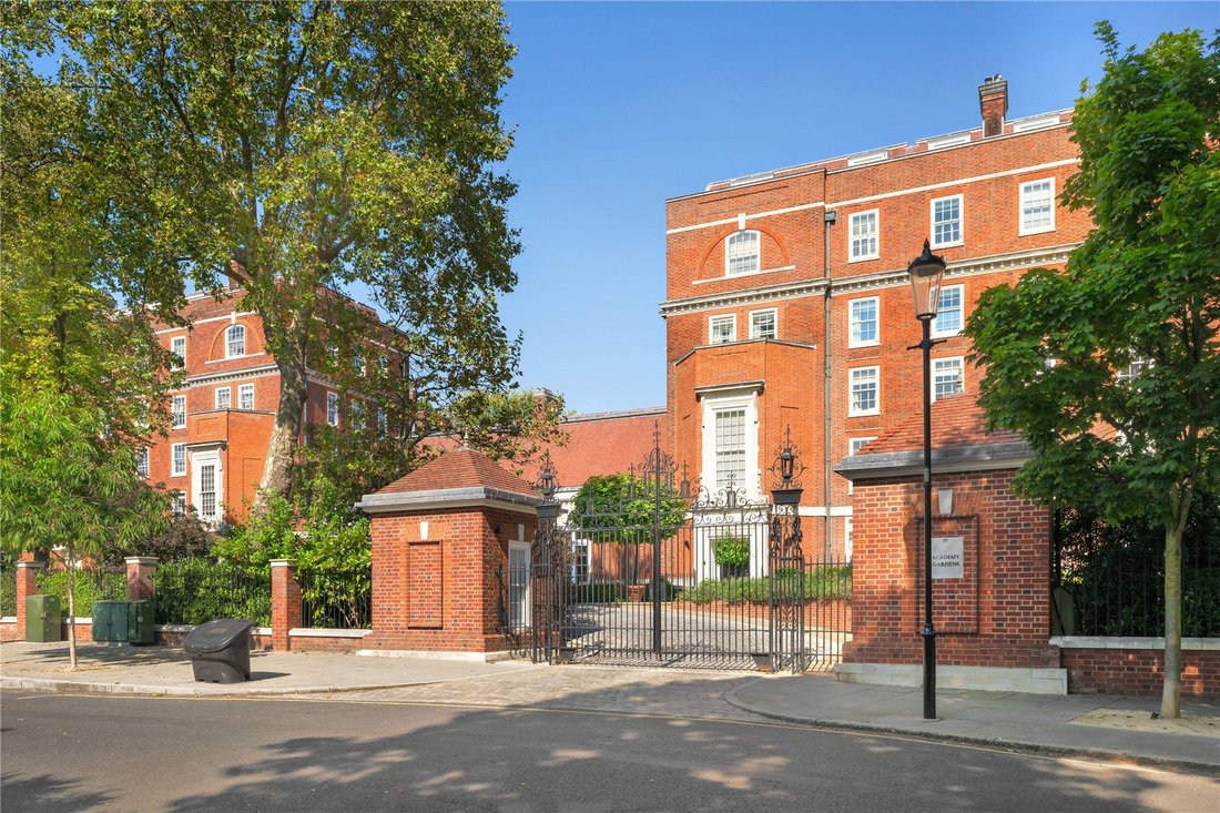 Apartment in Campden Hill, Kensington And Chelsea, England 1 - 13941450