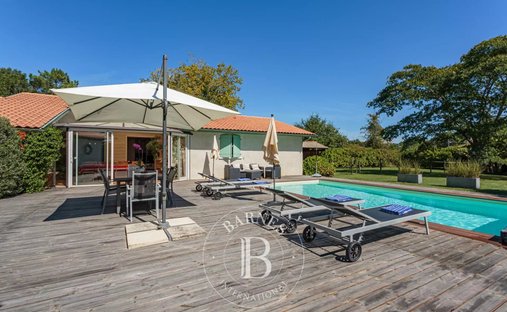 House in Bayonne, Nouvelle-Aquitaine, France 1