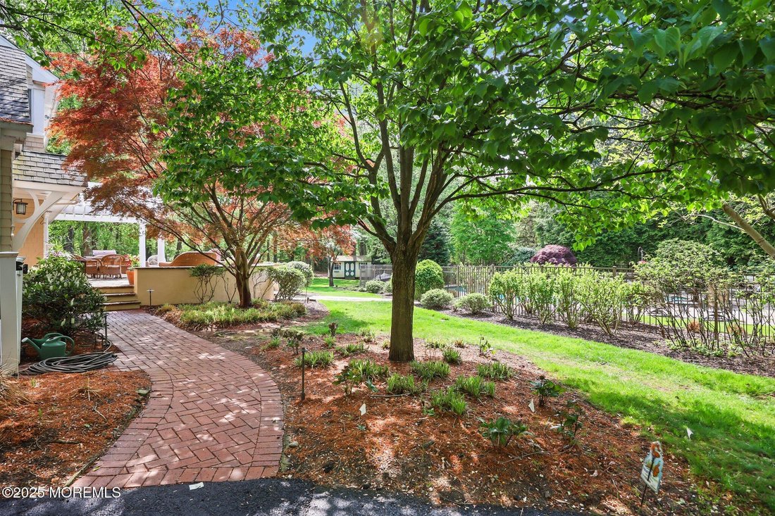 House in Marlboro Township, New Jersey, United States 5 - 15606617
