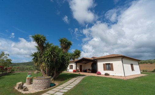 Villa in Capalbio, Tuscany, Italy 1