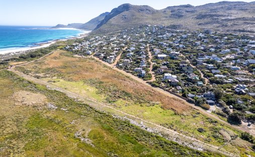 Land in Cape Town, Western Cape, South Africa 1