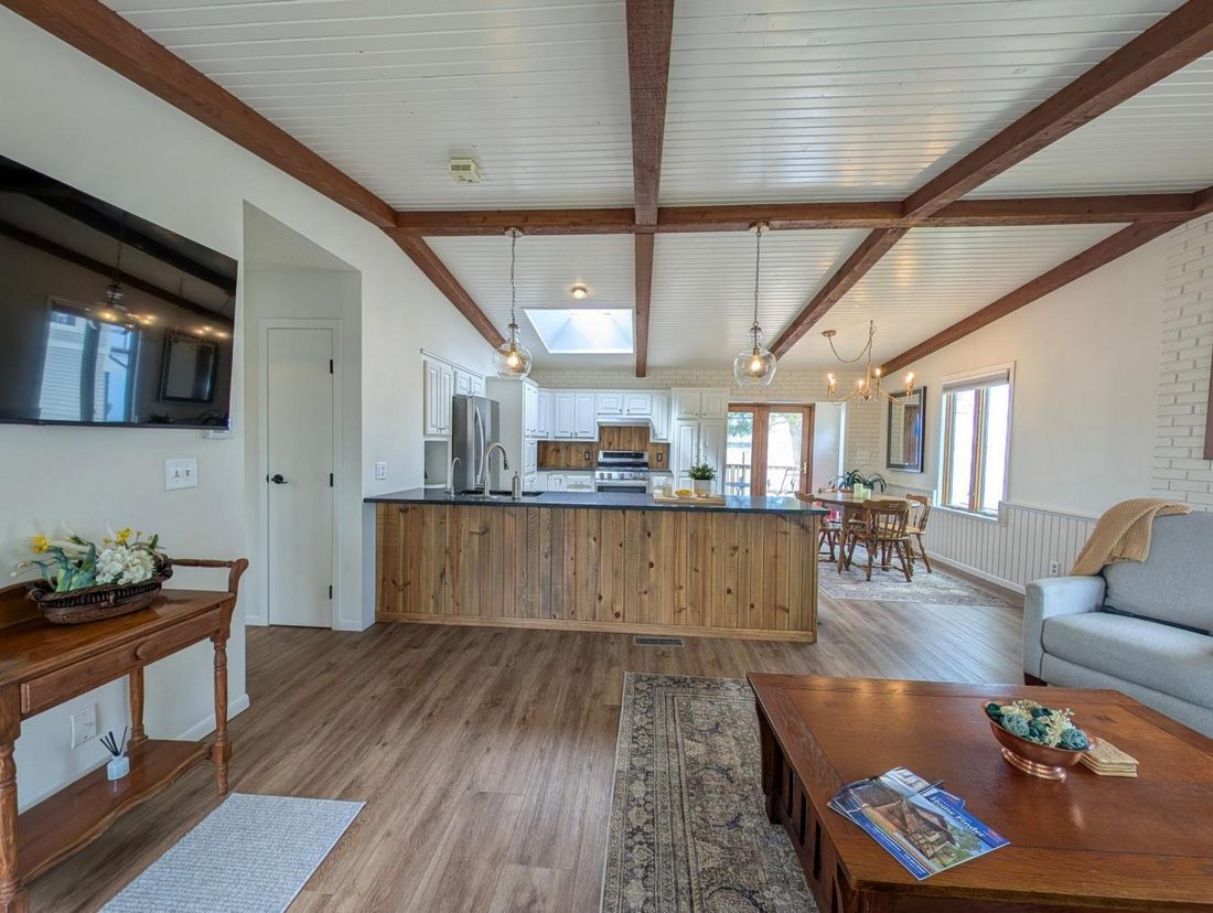 House in Perham, Minnesota, United States 3 - 15617114