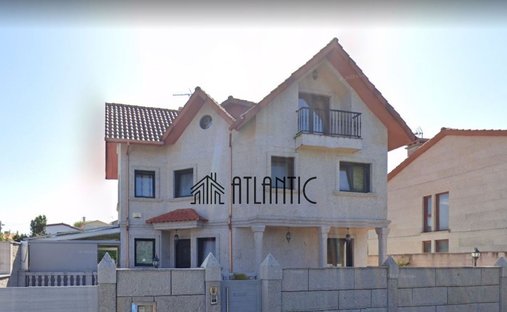 Villa in Alcabre, Vigo, Spain 1