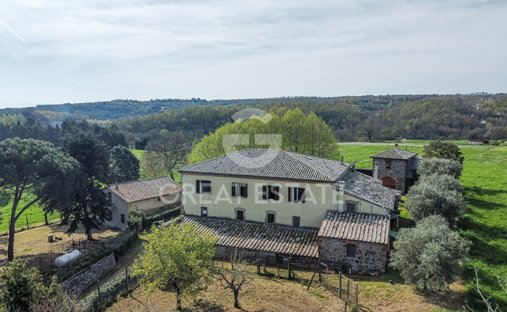 Estate in Porano, Umbria, Italy 1