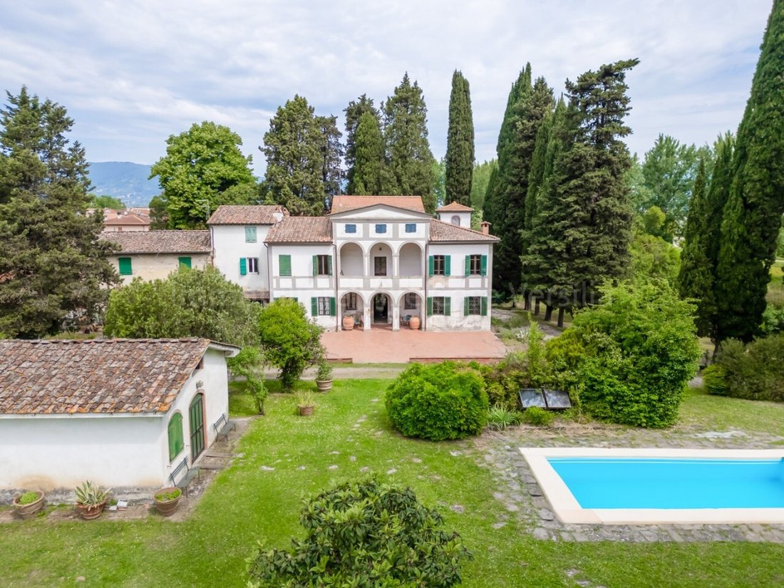 Villa in Montecarlo, Tuscany, Italy 1 - 15608106