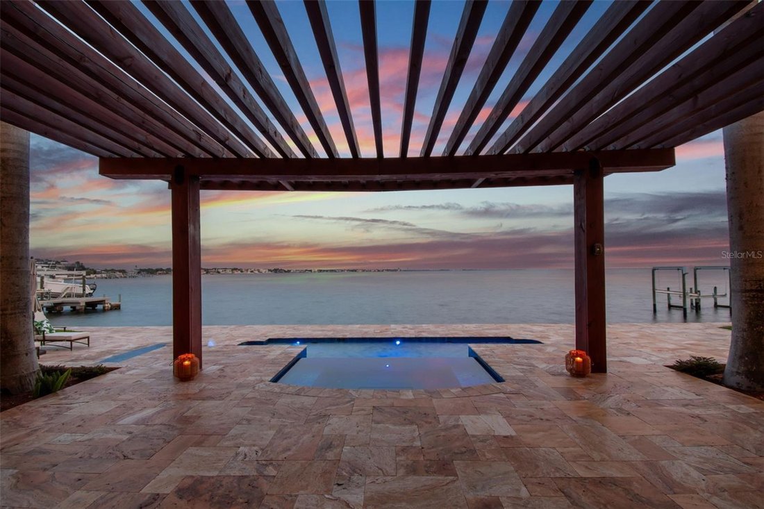 House in Tampa, Florida, United States 5 - 15613905