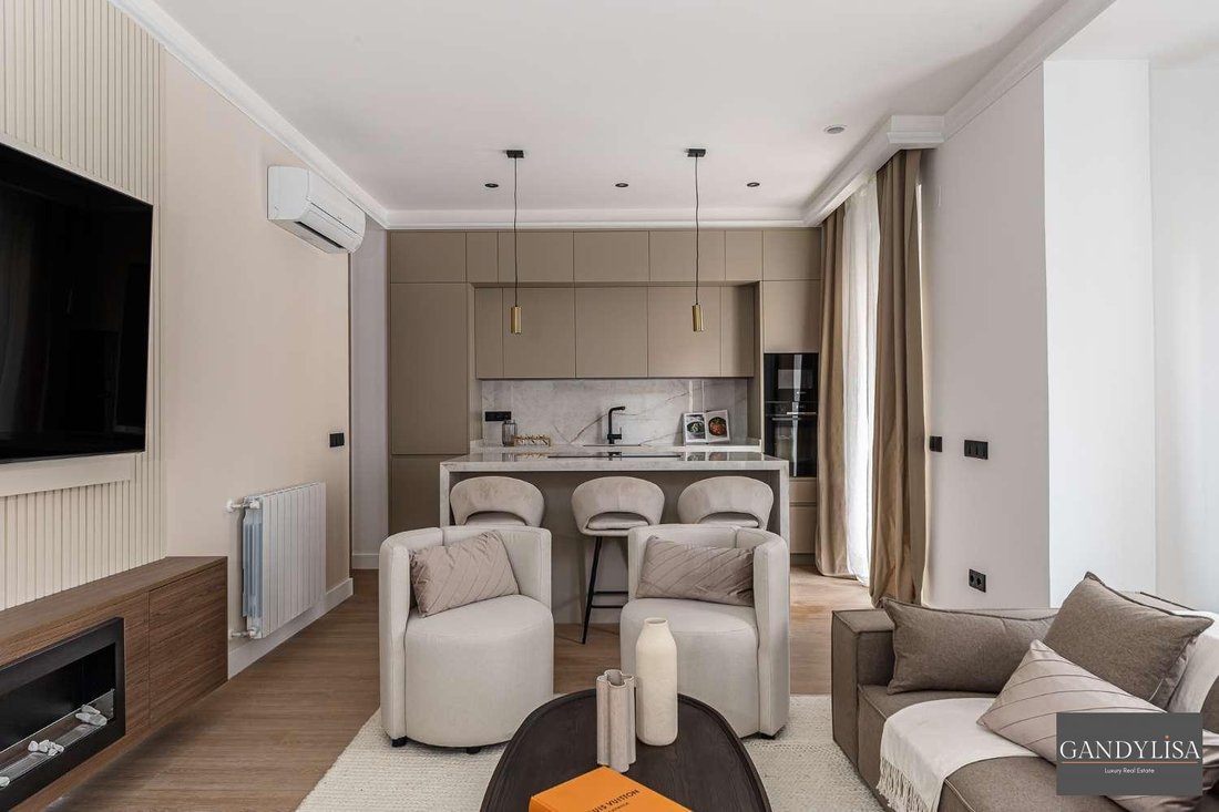 Apartment in Barrio Salamanca, Community of Madrid, Spain 2 - 15549672