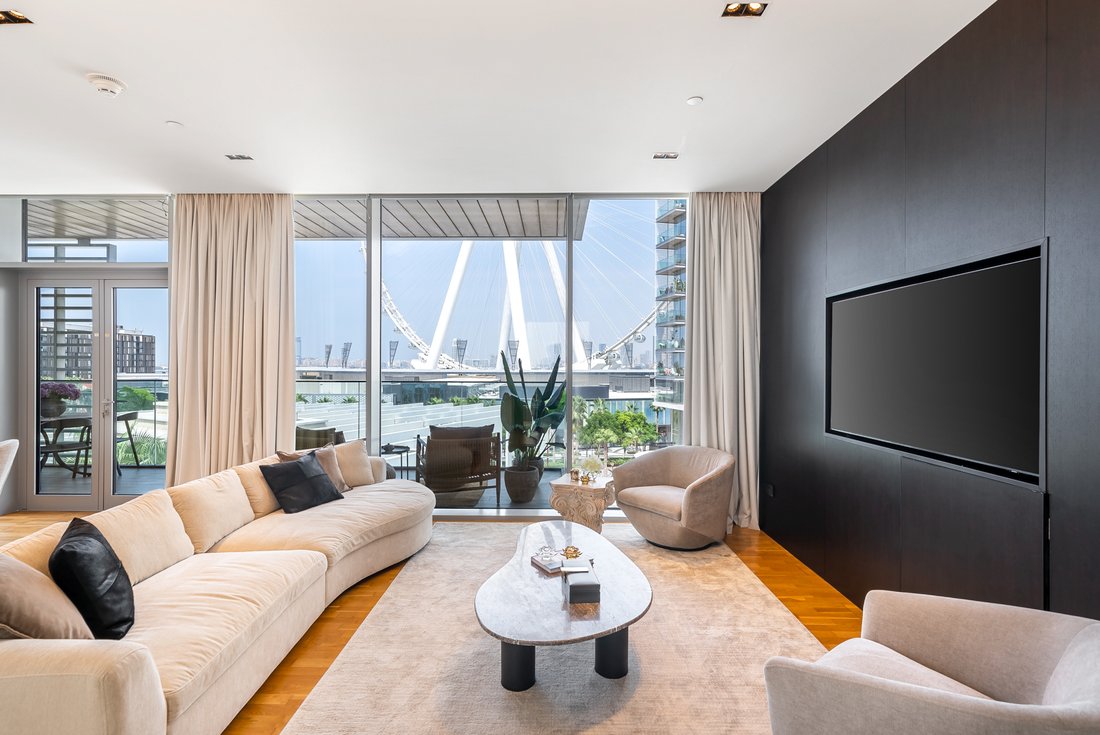 Apartment in Dubai, Dubai, United Arab Emirates 2 - 15611995