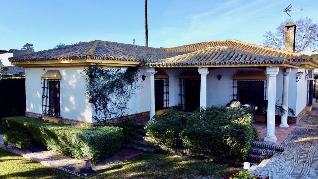 Gines, Andalucía, España 5 - 15610715
