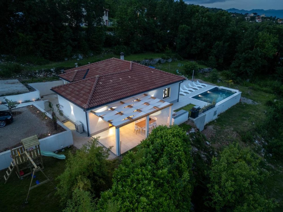 House in Grad Opatija, Primorje-Gorski Kotar County, Croatia 2 - 15609576