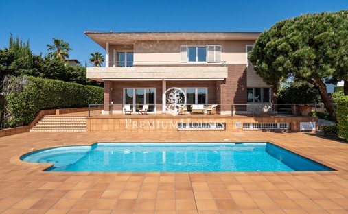 House in Vilanova i la Geltru, Catalonia, Spain 1