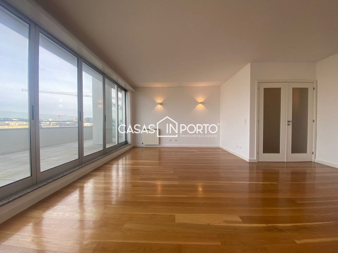 Apartment in Matosinhos e Leca da Palmeira, Porto District, Portugal 2 - 15608693