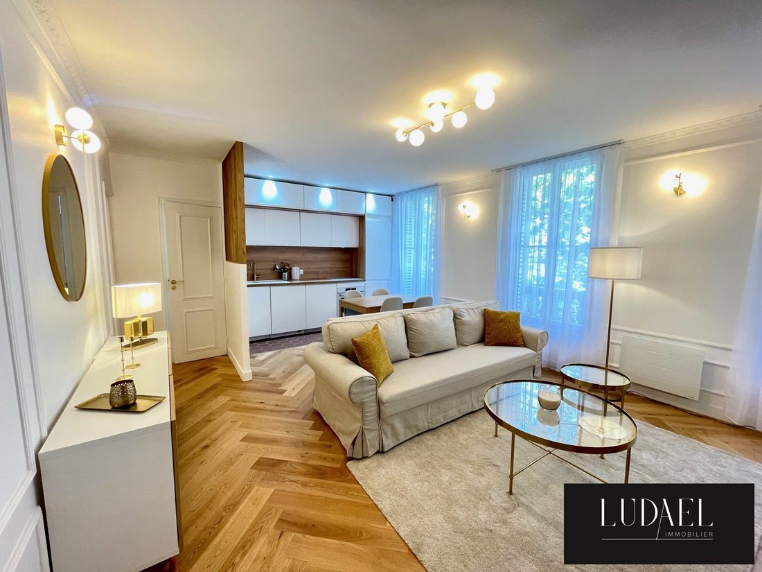Apartment in La Fourche-Guy Môquet, Paris 17e Arrondissement, Paris 1 - 15610477