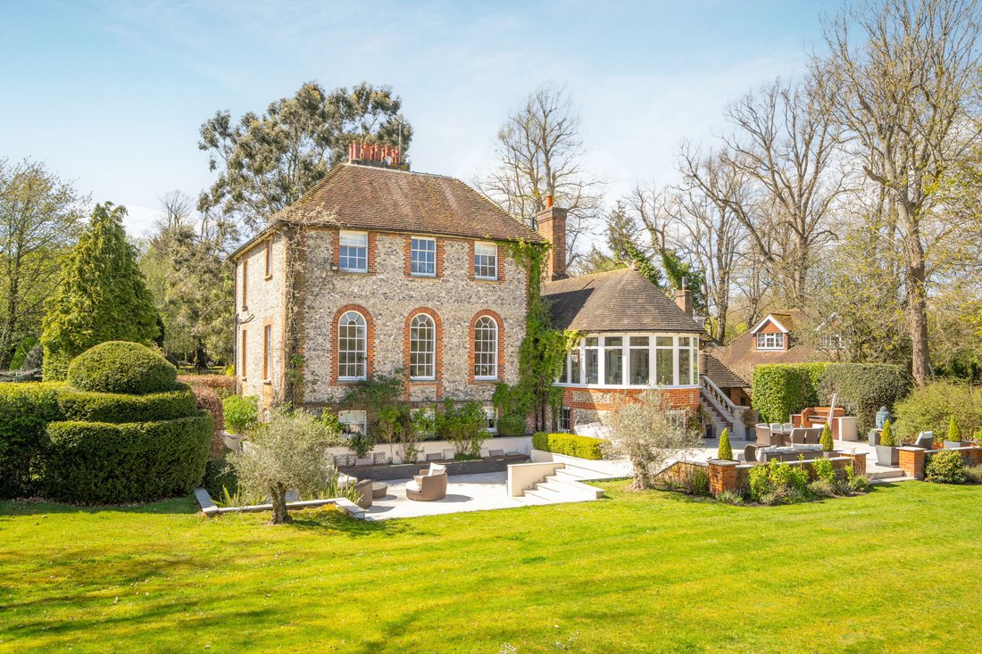House in Holmer Green, Little Missenden, England 1 - 15608654