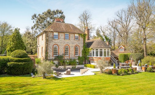 House in Holmer Green, Little Missenden, England 1