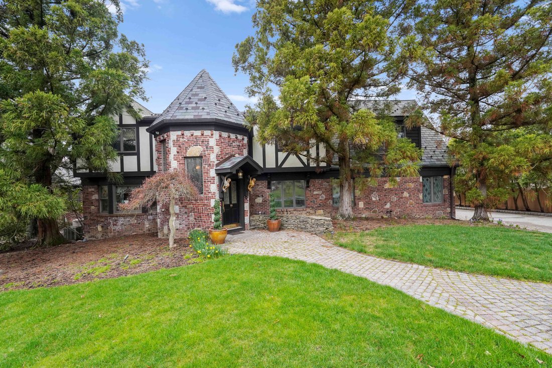 House in Saddle River, New Jersey, United States 1 - 15606609
