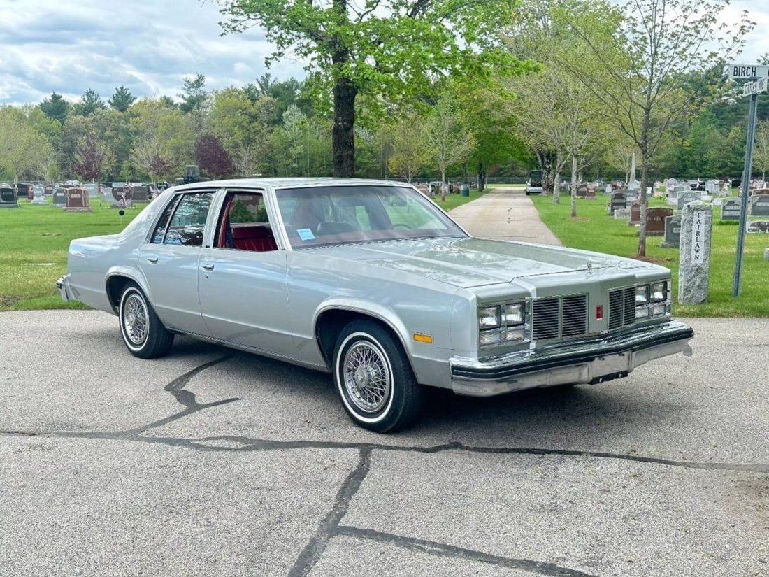 1977 Oldsmobile Delta 88 in Charlton, MA, United States 1 - 15610342