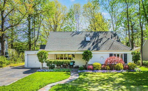 House in Great Neck, New York, United States 1