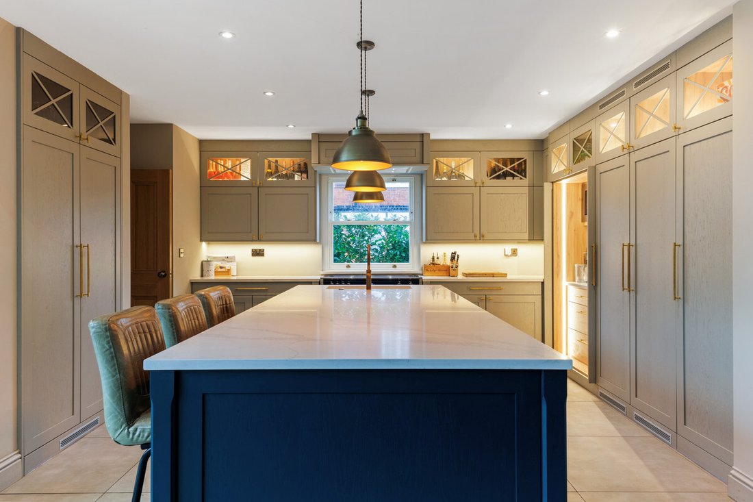 House in Datchet, England 3 - 15608659