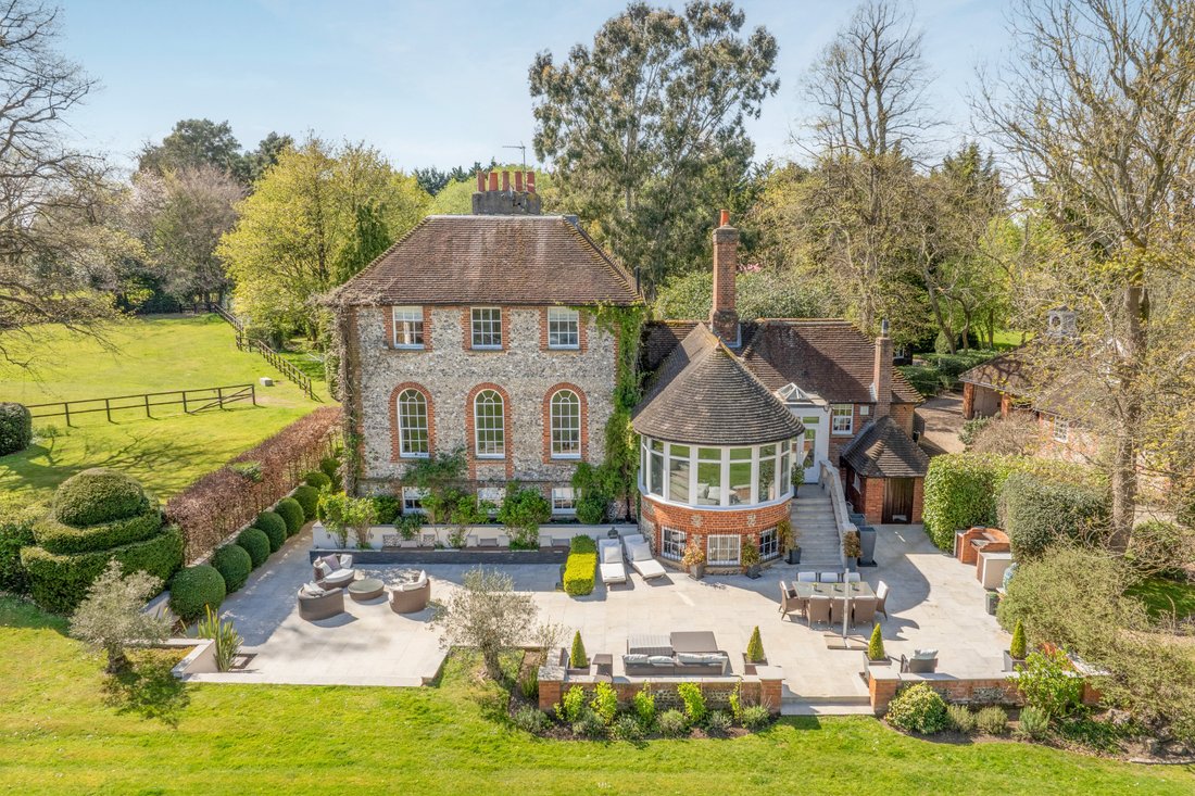 House in Holmer Green, Little Missenden, England 2 - 15608654