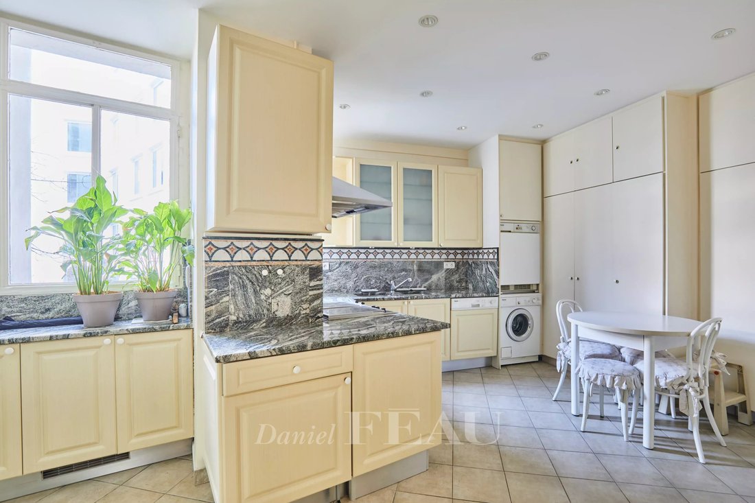 Apartment in Charles Laffitte, Neuilly-sur-Seine, France 4 - 15606837