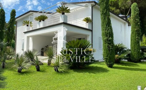 Villa in Center, Forte dei Marmi, Tuscany 1