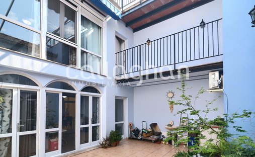 House in Alzira, Valencian Community, Spain 1