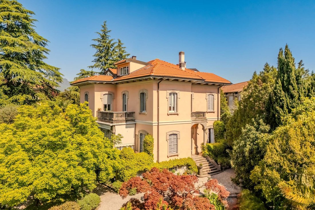 Appartement à Varèse, Lombardie, Italie 1 - 15606420