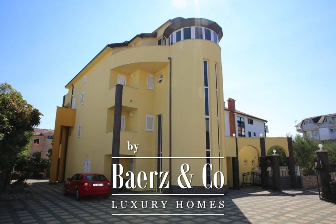 Townhouse in Vodice, Sibenik-Knin County, Croatia 1 - 15609499