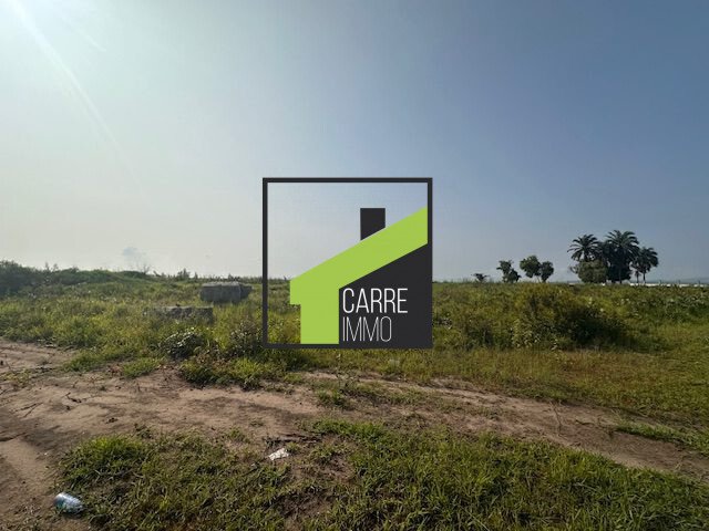 Land in MALUKU, Congo 2 - 15610472