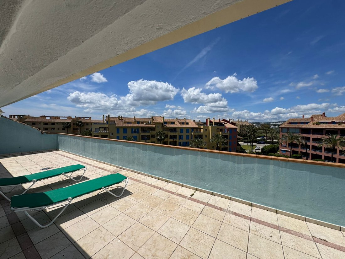 Penthouse in Sotogrande, San Roque, Andalusia 3 - 15606128