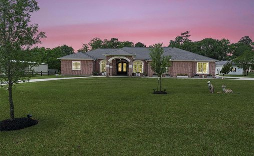 House in Pinehurst, Texas, United States 1