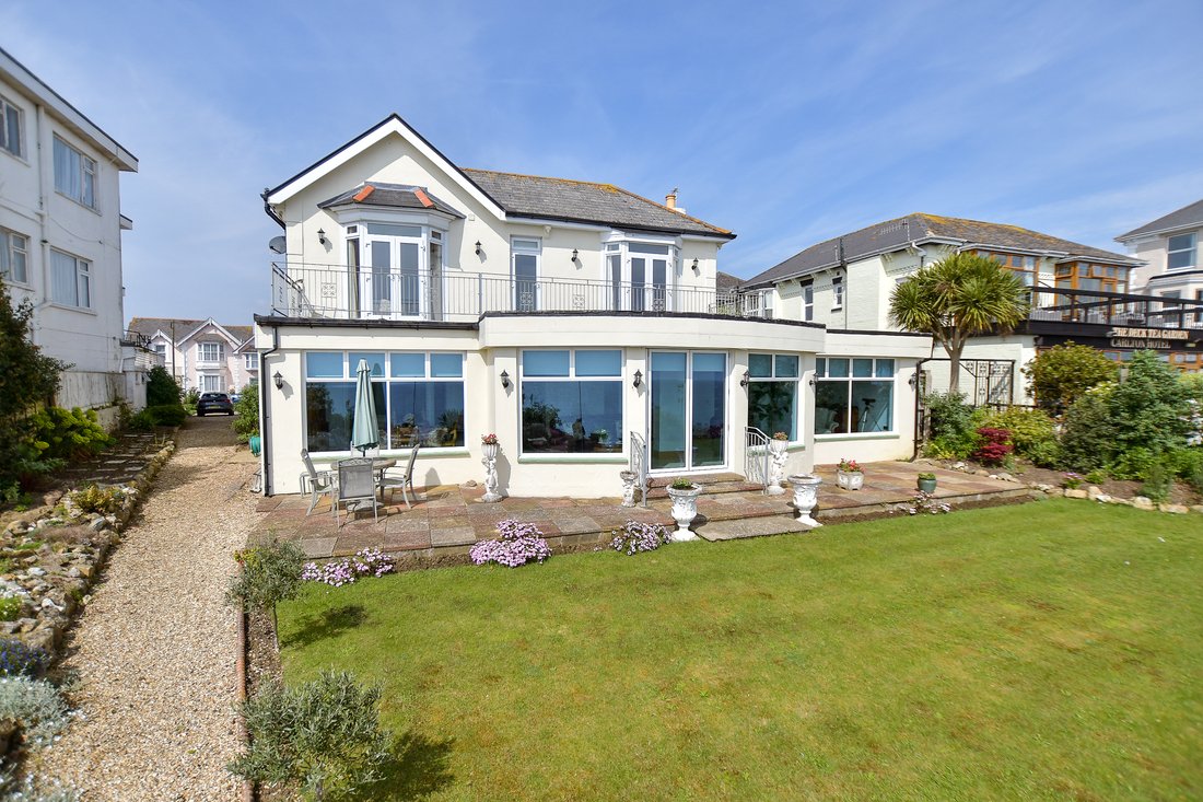 House in Shanklin, England 1 - 15608651