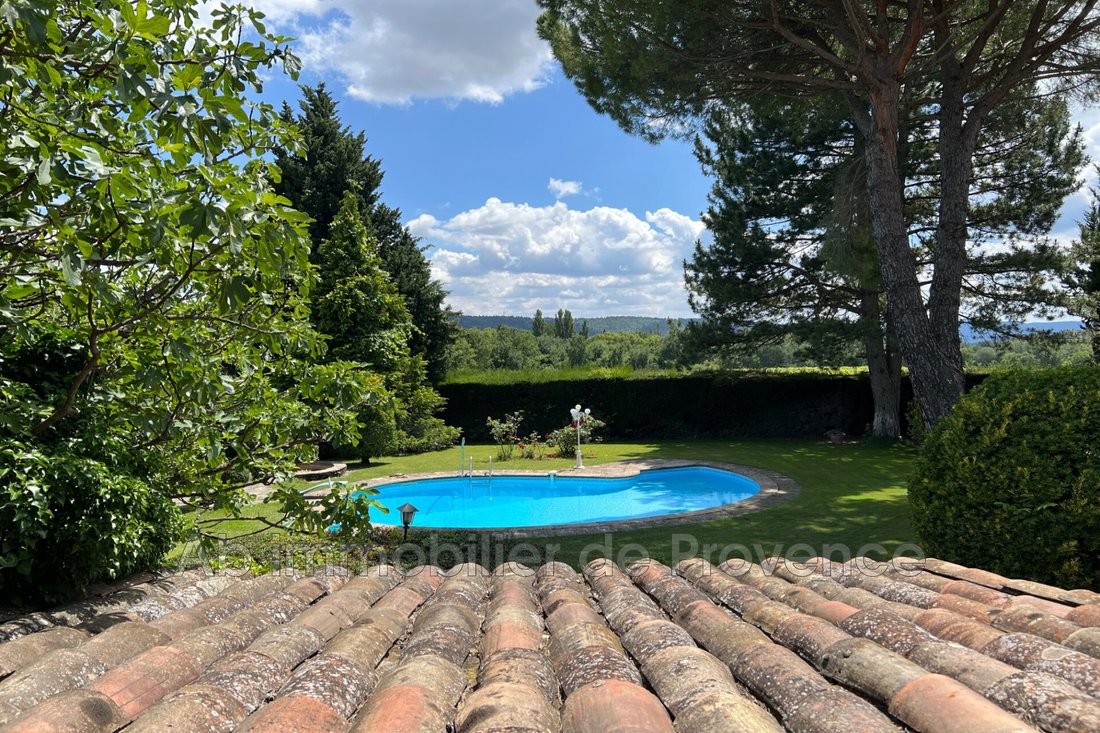 Villa in Cucuron, Provence-Alpes-Côte d'Azur, France 4 - 15613130