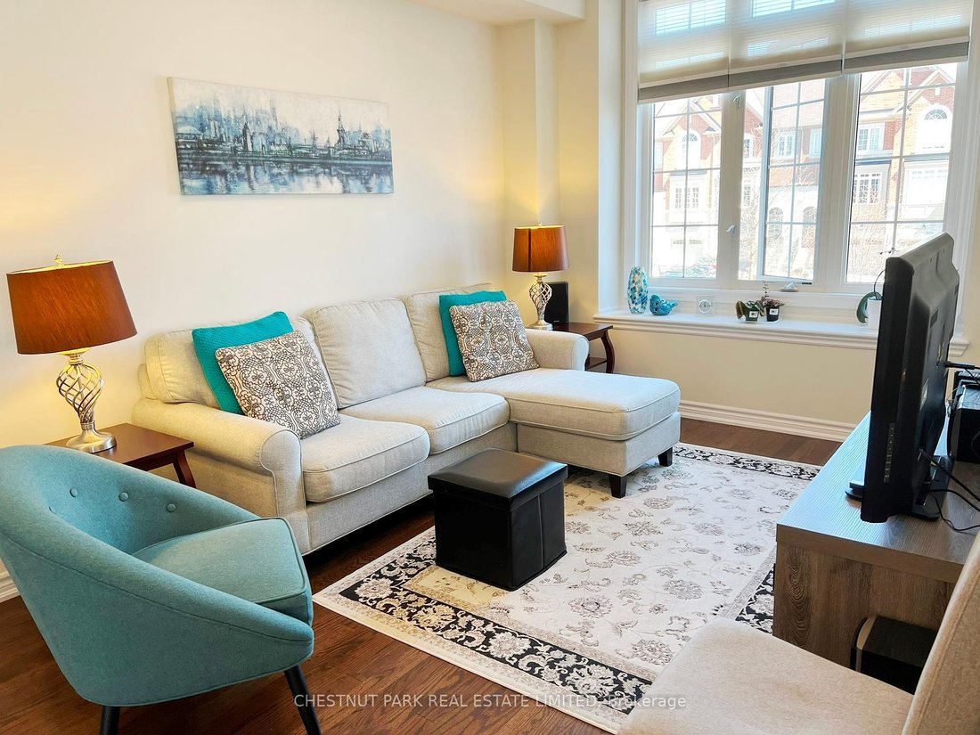 Villa in Newmarket, Ontario, Canada 5 - 15506829