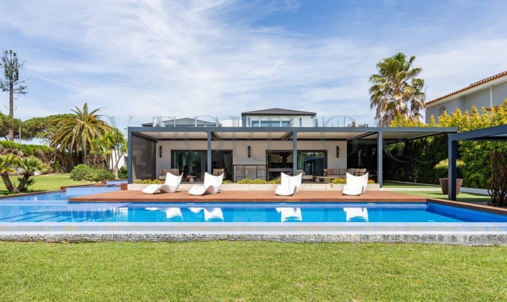 Image showcasing Luxury Haven In Cascais: Modernity And Natural In Cascais, Lisbon ...