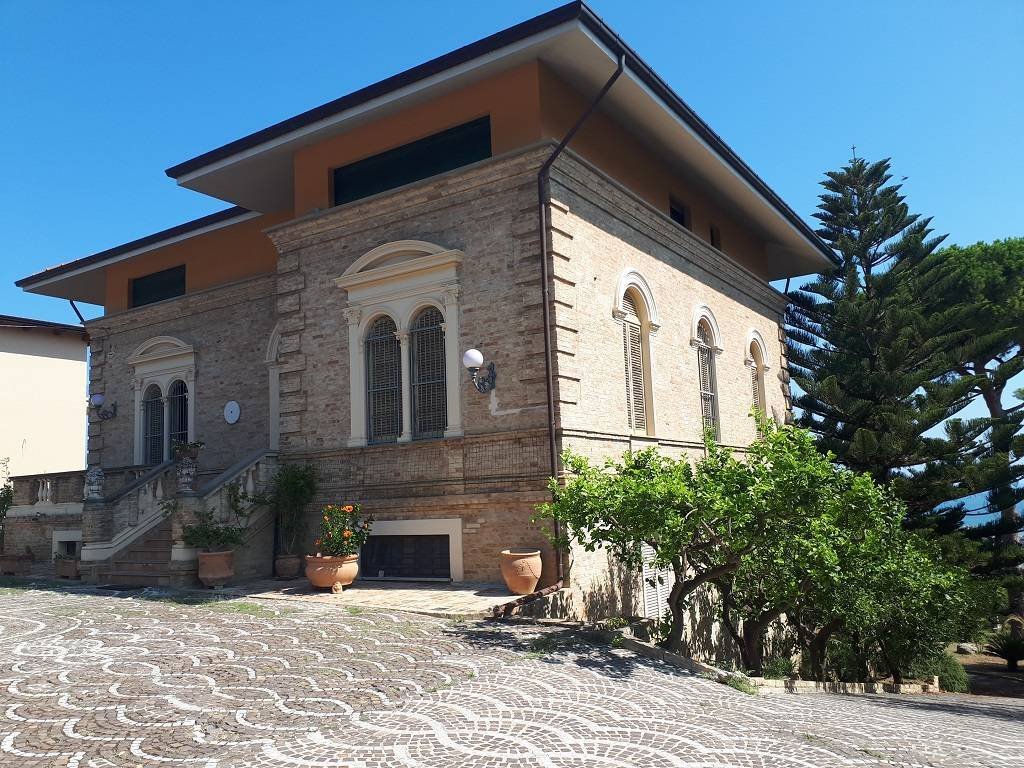 House in Giulianova, Abruzzo, Italy 2 - 15609954