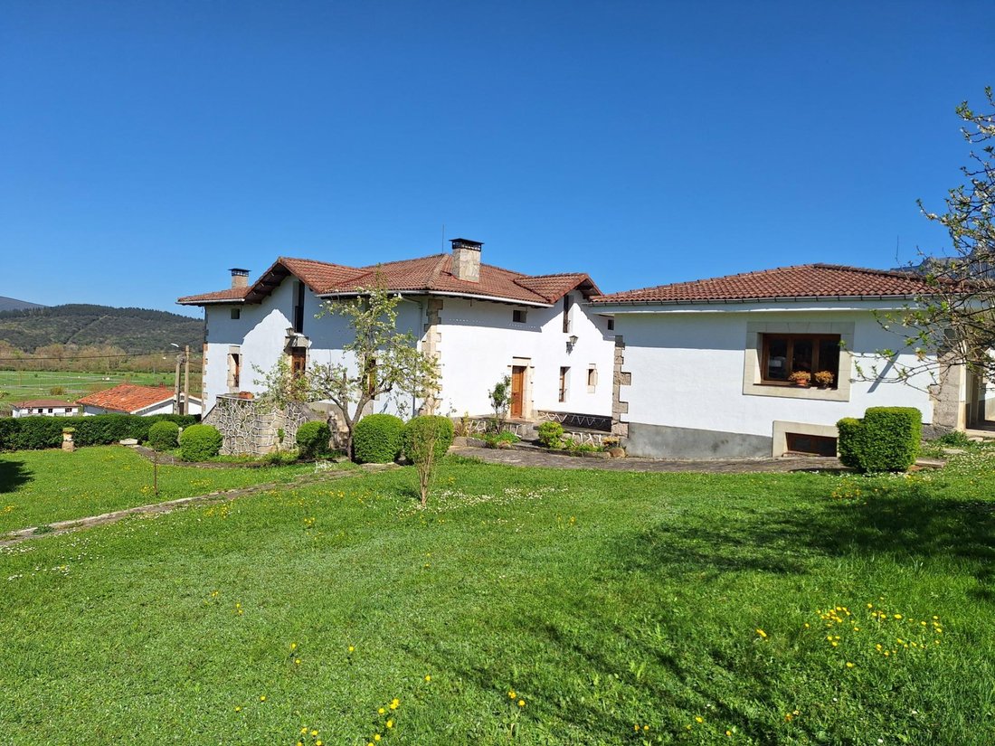 Villa in Valle de Mena, Castile and Leon, Spain 2 - 15608566