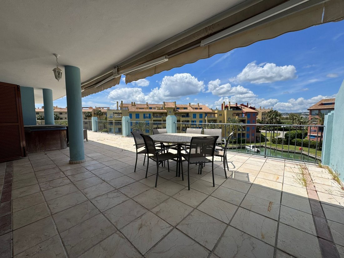 Penthouse in Sotogrande, San Roque, Andalusia 5 - 15606128